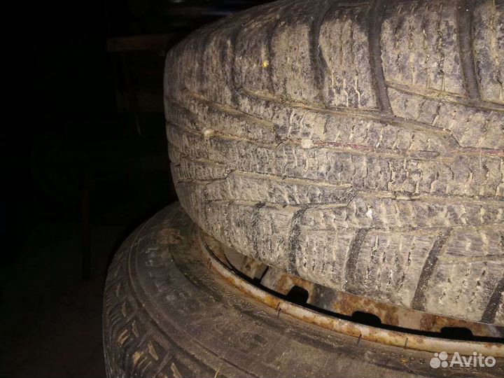 Колёса зима б/у 1 сезон nokian