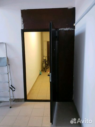 Установка входных и тамбурных дверей в Магнитогорс