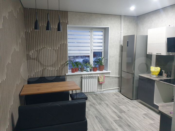 2-к. квартира, 59 м², 2/4 эт.