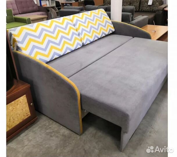 Диван прямой современный