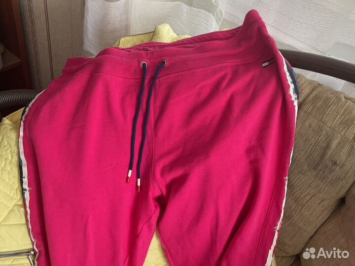 Спортивные штаны джогеры женские