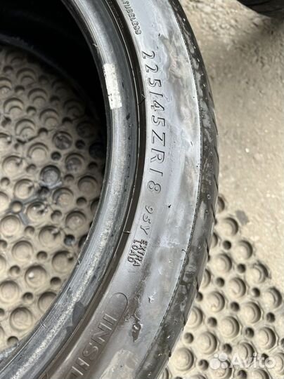 Dunlop Sport Maxx RT 225/40 R18 и 245/45 R18