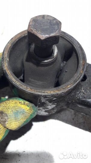 Рычаг подвески задний правый Mitsubishi Pajero