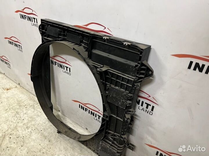 Диффузор радиатора Infiniti Qx80/Qx56 Z62