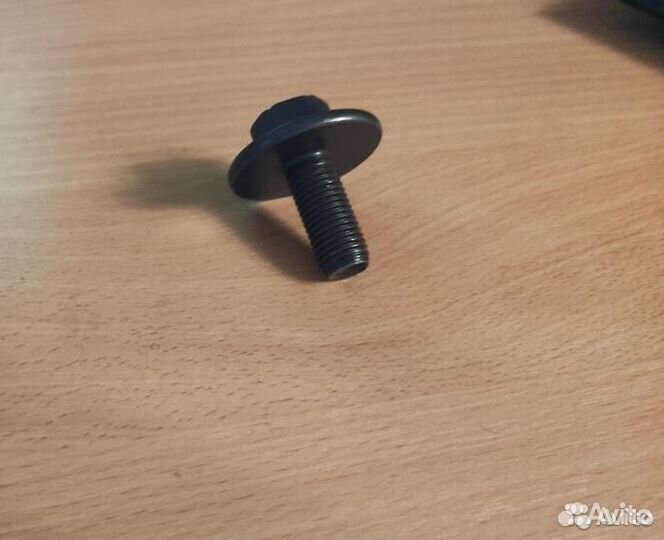 Болт шкива коленвала ford focus 2 1.6 до14.08.2005