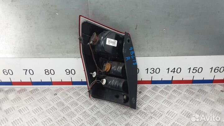 Фонарь задний правый Chrysler 300C 2008