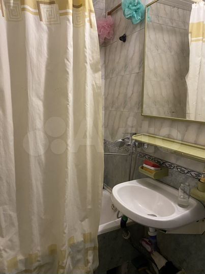 Комната 20 м² в 3-к., 1/17 эт.