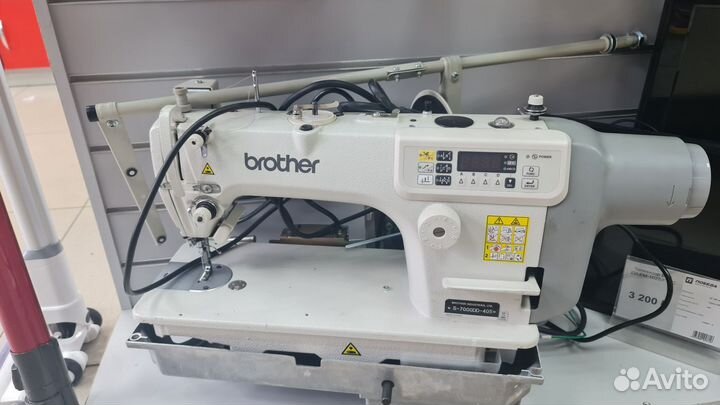 Швейная машинка Brother s-7000DD