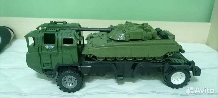 Машина с танком игрушка