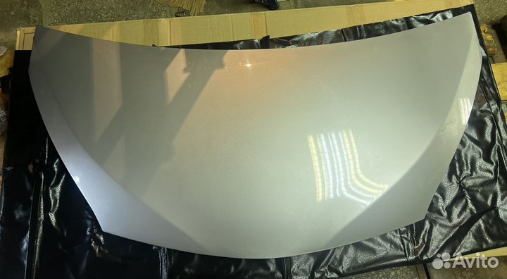 Капот ractis 120