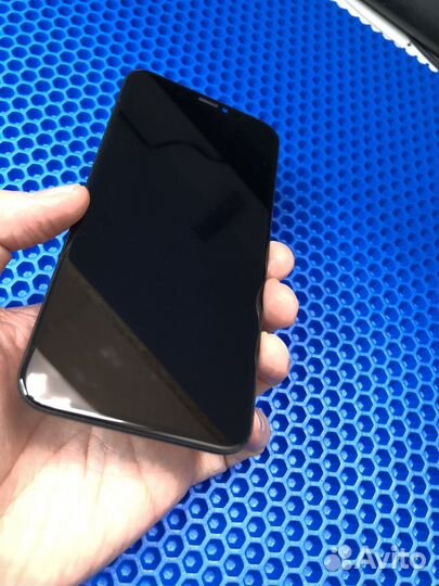 Дисплей iPhone X