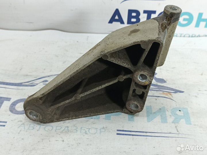 Кронштейн двигателя Chevrolet Cruze F16D3 2012