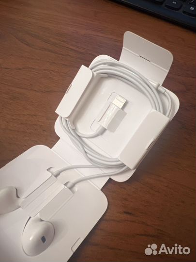 Наушники earpods lightning