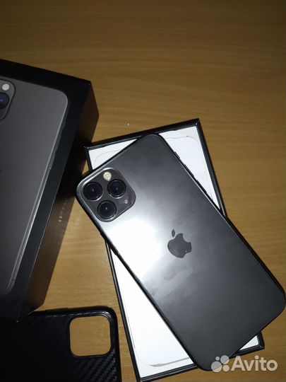 iPhone 11 Pro, 64 ГБ