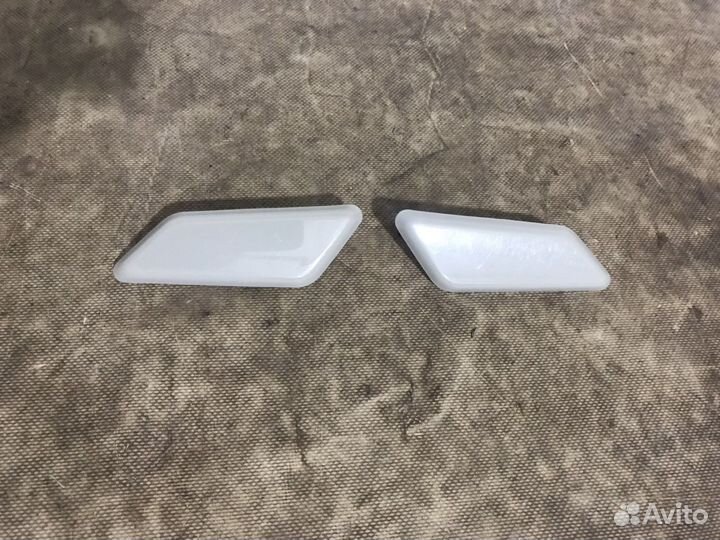 Крышки фароомывателя Toyota RAV4 V50