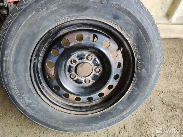 Bridgestone Nextry Ecopia 215/70 R15