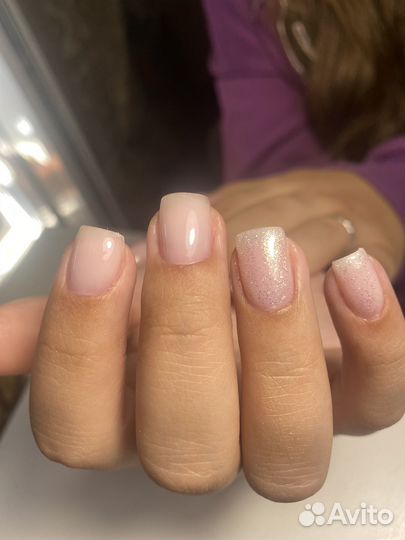 Модель на маникюр