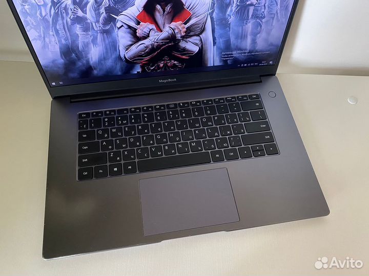 Honor MagicBook Ryzen 5 3500u/8GB/SSD 500GB/Full H