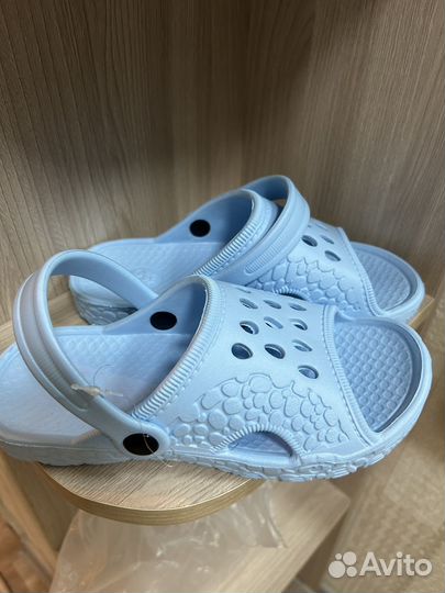 Шлепанцы сандалии