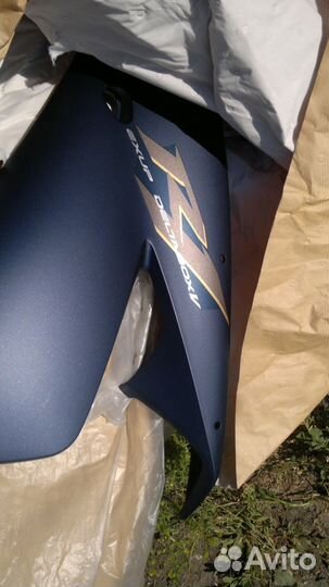 Новый оригинальный обтекатель Yamaha R1