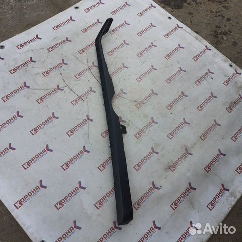 Панель центральной консоли правая (длинная) KIA M