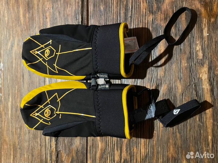 Варежки Volcom Goretex L Bryan Iguchi