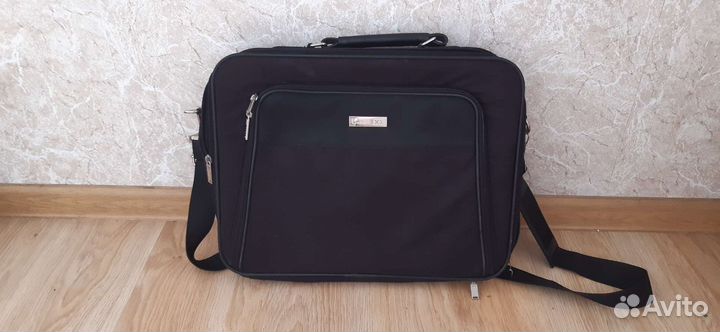 Сумка для ноутбука черная