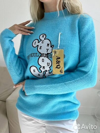 Свитер женский