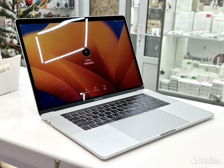 MacBook Pro 15 2018 Touch Bar i7 16Gb 500Gb
