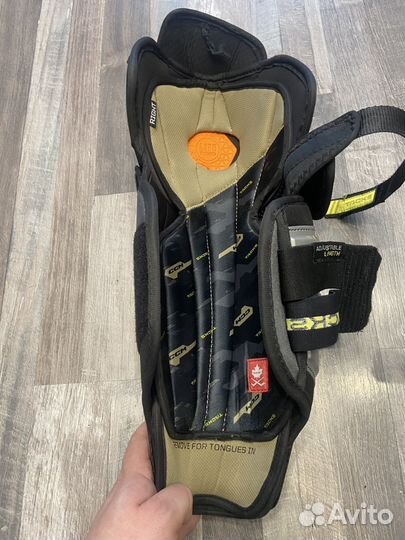 Б/У Щитки CCM tacks AS-V SR