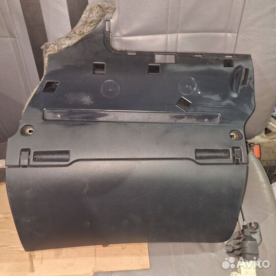 Бардачок Audi A6 C6