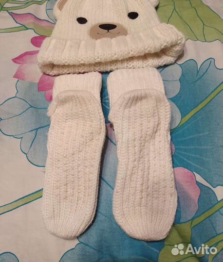 Новогодний комплект шапка и носки