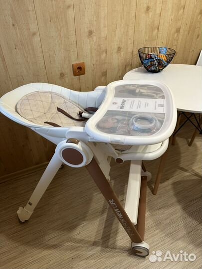 Стульчик для кормления happy baby