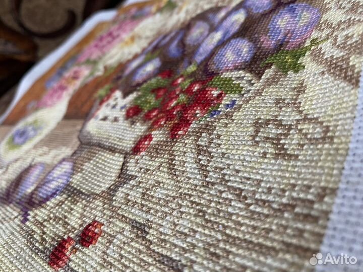 Картина вышитая крестом ручная работа