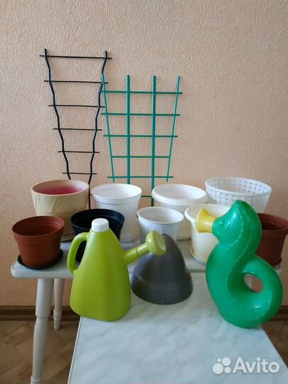 Горшки, лесенки, лейки