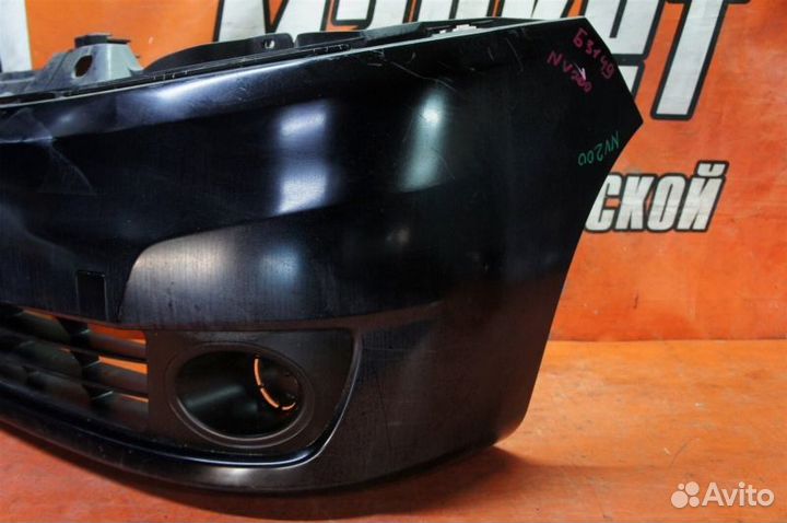 Бампер передний Nissan Nv200 VM20 2010