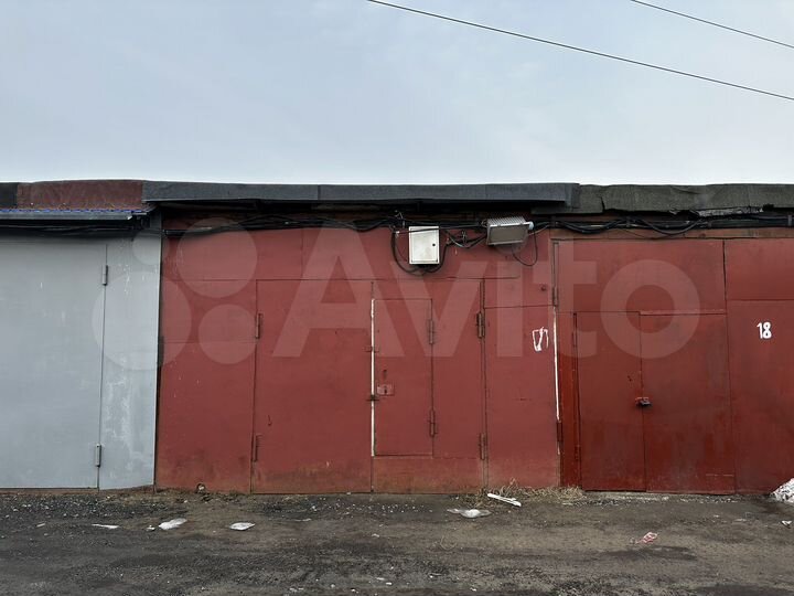 Гараж, > 30 м²