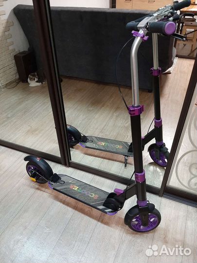 Самокат с резиновыми колесами для взрослого