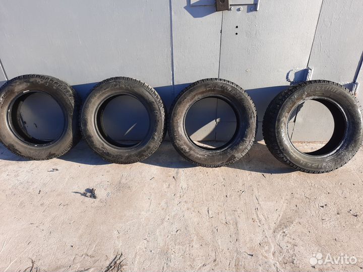 Bridgestone Ice Cruiser 7000 195/65 R15