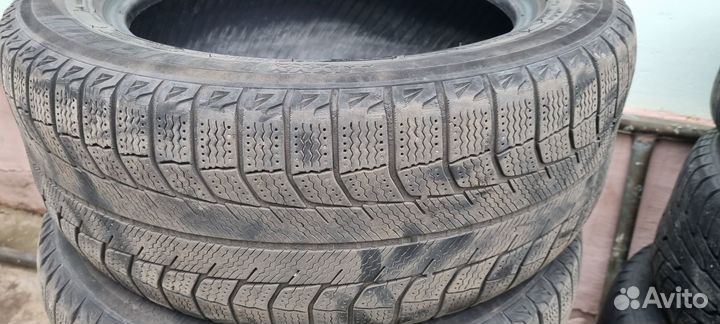 Michelin X-Ice 215/55 R16