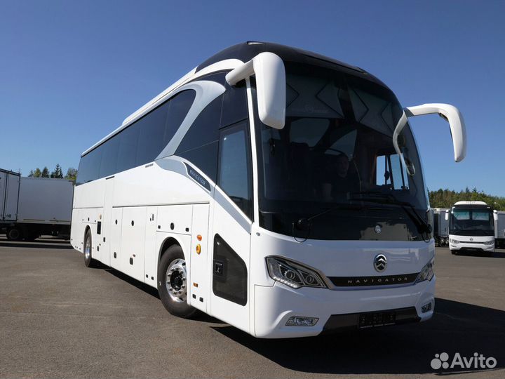 Туристический автобус Golden Dragon XML6129, 2024