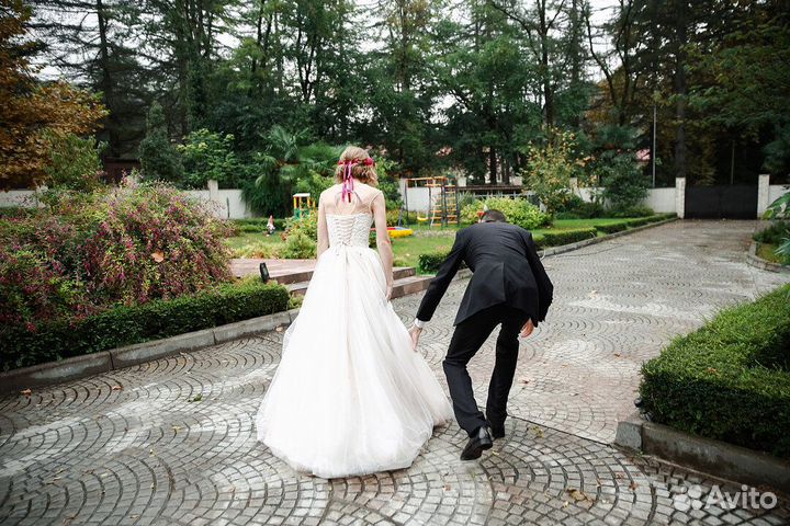 Свадебное платье