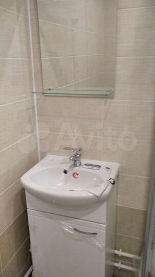 Комната 18 м² в 8-к., 3/9 эт.