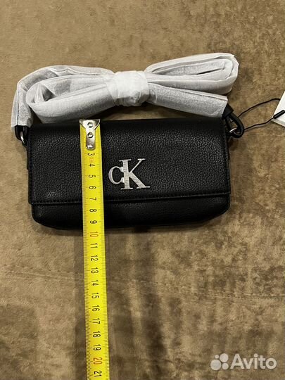 Новая сумочка Minimal Monogram Crossbody Bag CK