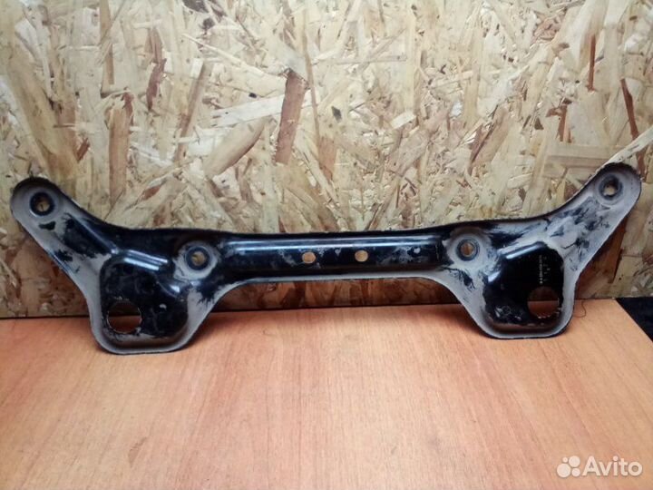 Кронштейн рулевой рейки Mercedes E-Class C207