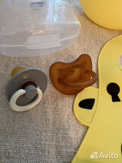 Бутылочки и соски