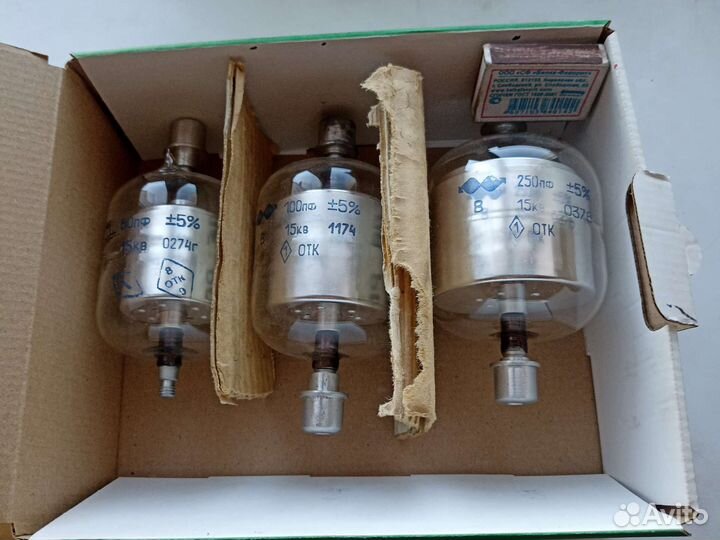 Набор конденсаторов вакуумных