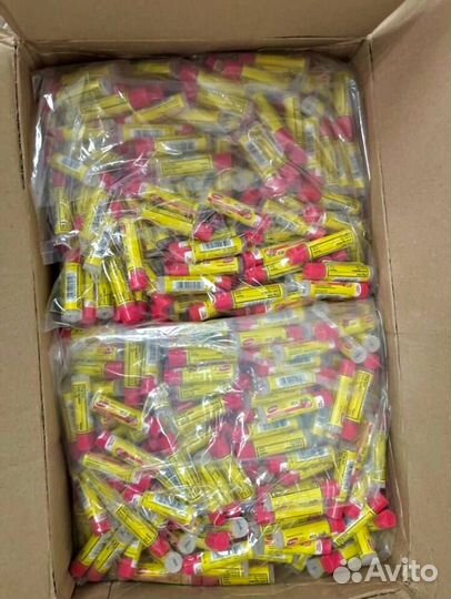 Carmex Кармекс клубничный лечебный бальзам для губ