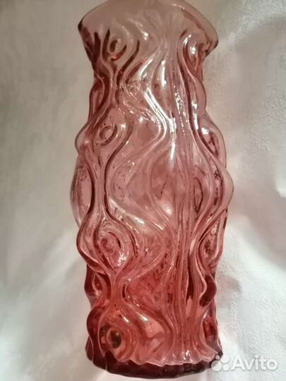 Ваза-марганцевое стекло