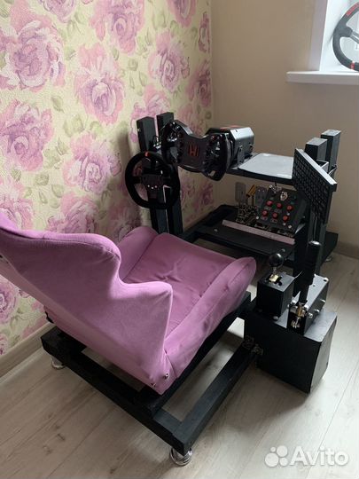 Кокпит для симрейсинга